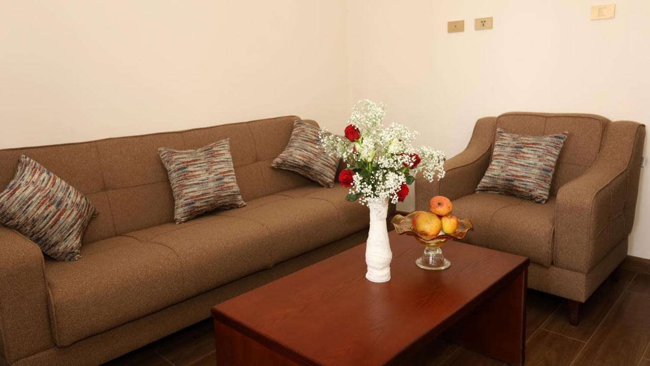 Black Horse Hotel Apartment Addis Ababa Exterior photo