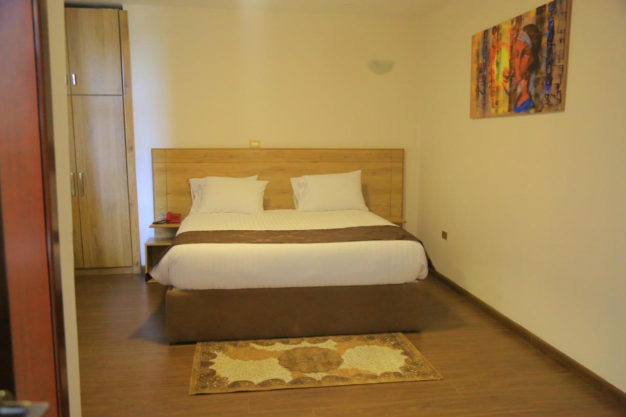 Black Horse Hotel Apartment Addis Ababa Exterior photo