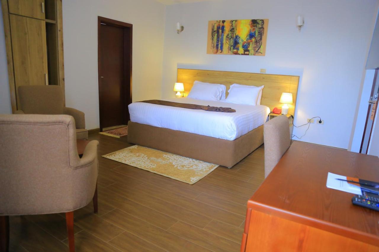 Black Horse Hotel Apartment Addis Ababa Exterior photo